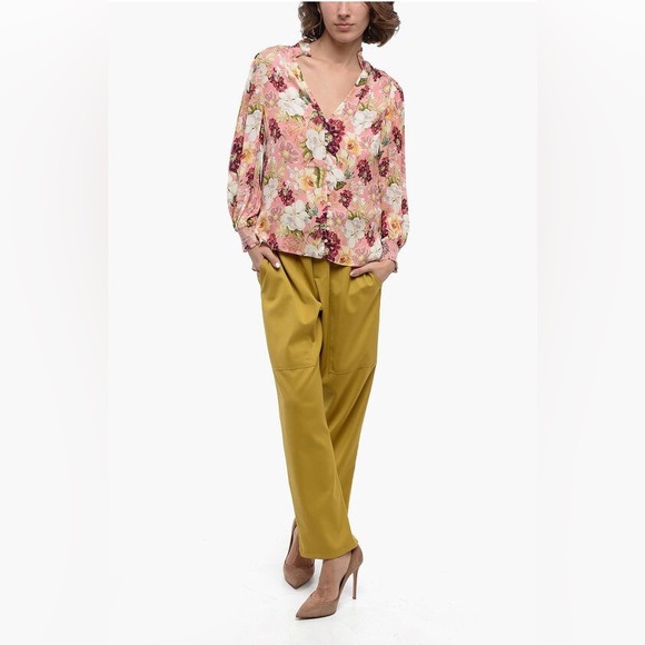 Alice + Olivia Floral-Printed Blouse with Jewel Buttons (size M) - Picture 2 of 13